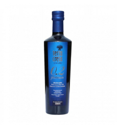 Terra Creta Platinum Estate Olivenöl mit extrem niedrigen Säuregehalt von 0,2%.